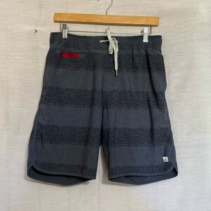 Vuori Banks Athletic Shorts Gray 4 Way Stretch Performance Size M